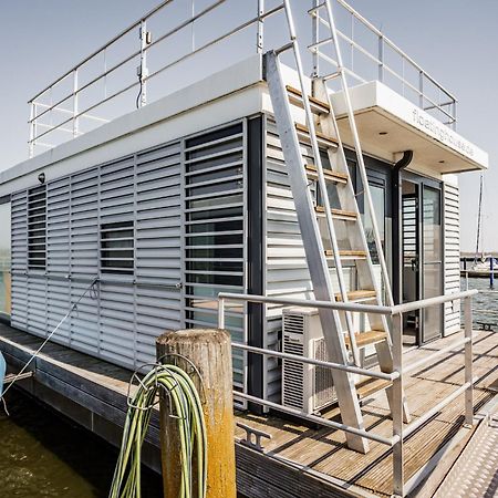 Hausboot Floating House In Ribnitz-Damgarten Hotel Exterior photo