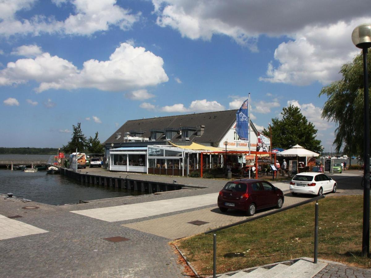 Hausboot Floating House In Ribnitz-Damgarten Hotel Exterior photo